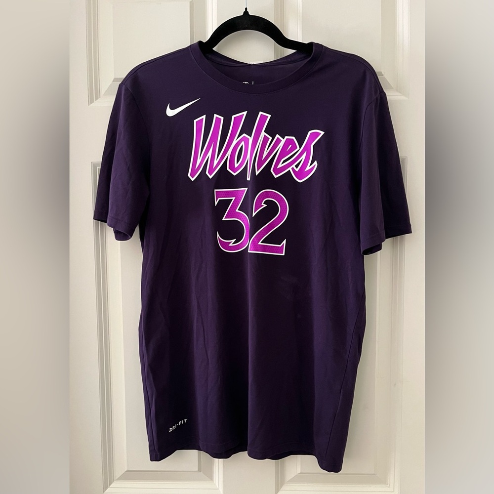 Men’s Minnesota Timberwolves T Shirt Activewear Nike Dri Fit Towns# 32 NBA M